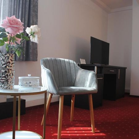 Hotel Corona Drobeta Turnu Severin Ngoại thất bức ảnh