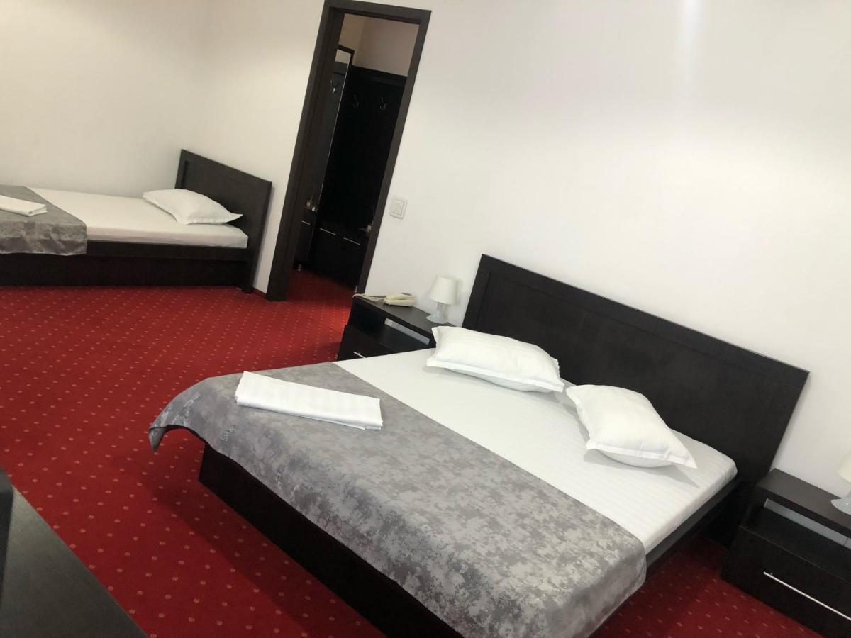 Hotel Corona Drobeta Turnu Severin Ngoại thất bức ảnh