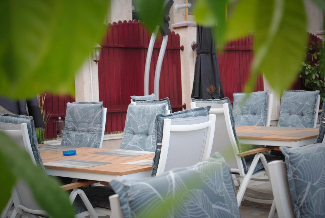 Hotel Corona Drobeta Turnu Severin Ngoại thất bức ảnh