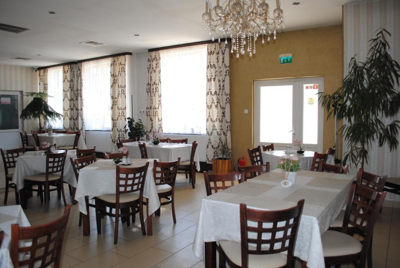 Hotel Corona Drobeta Turnu Severin Ngoại thất bức ảnh