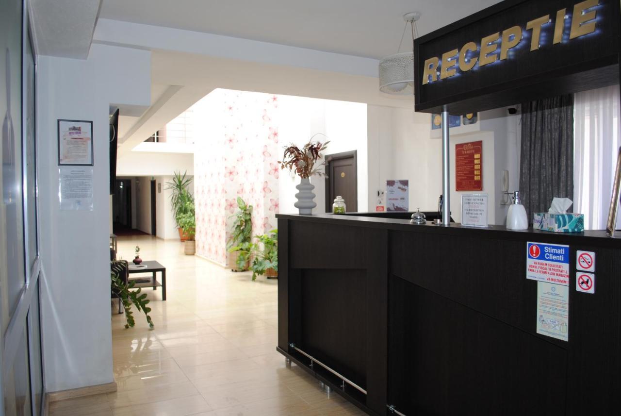 Hotel Corona Drobeta Turnu Severin Ngoại thất bức ảnh