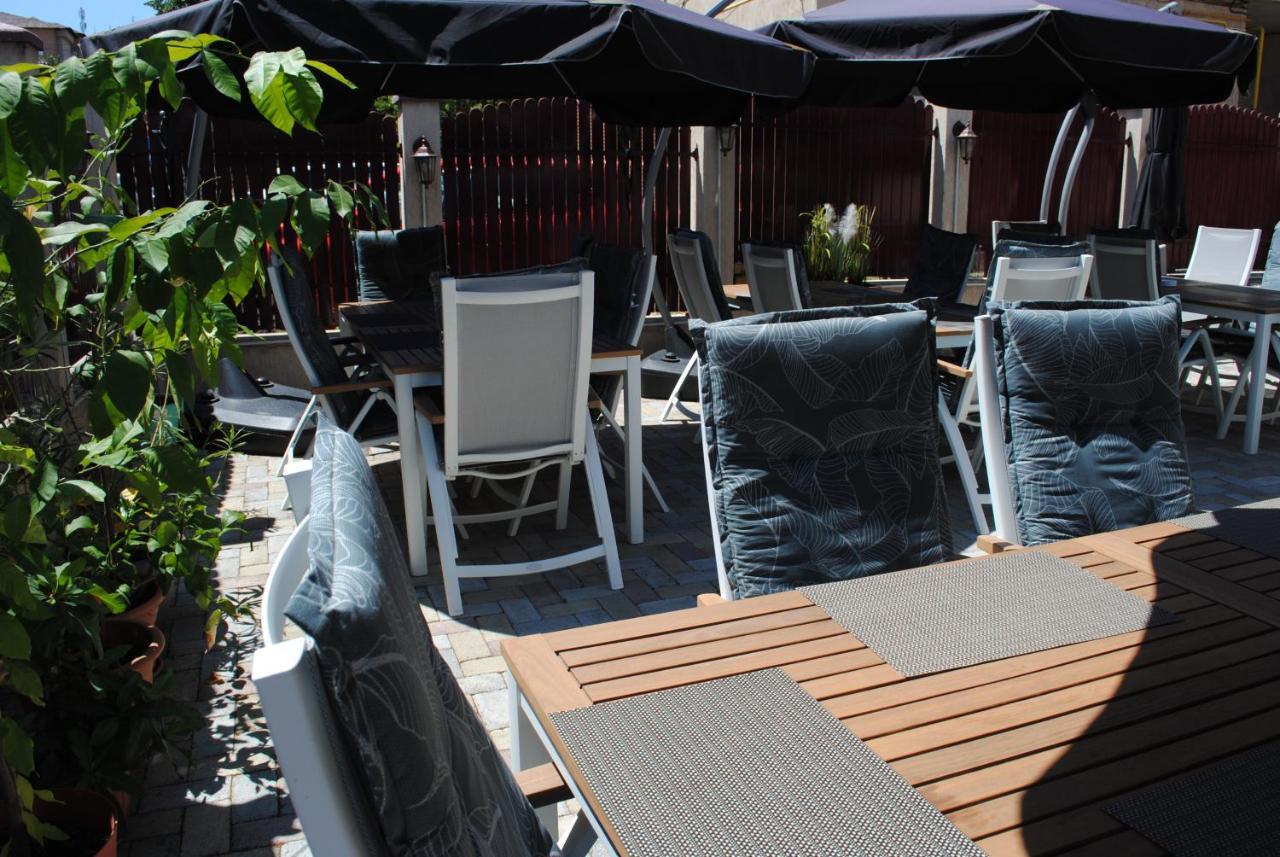 Hotel Corona Drobeta Turnu Severin Ngoại thất bức ảnh