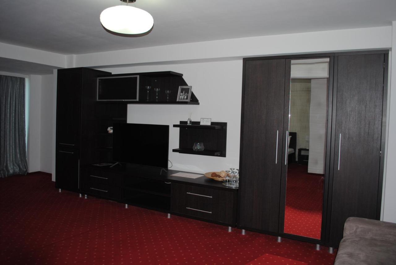 Hotel Corona Drobeta Turnu Severin Ngoại thất bức ảnh