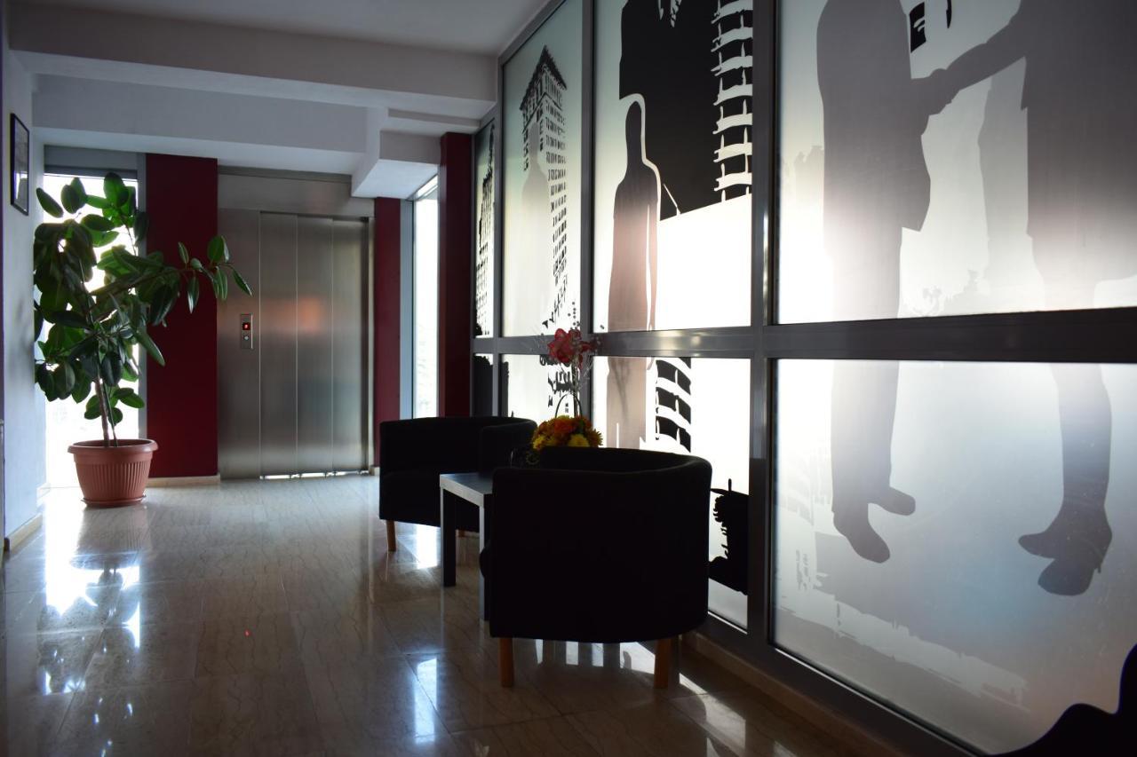 Hotel Corona Drobeta Turnu Severin Ngoại thất bức ảnh