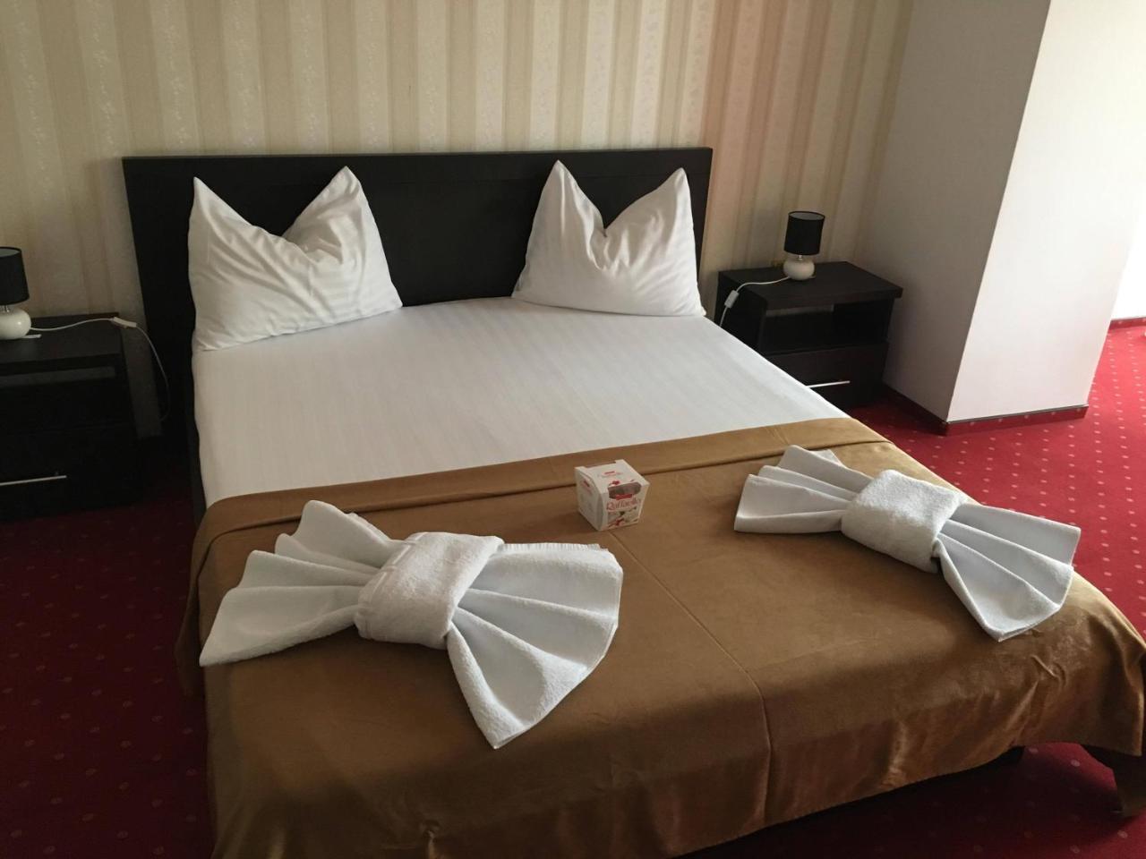 Hotel Corona Drobeta Turnu Severin Ngoại thất bức ảnh