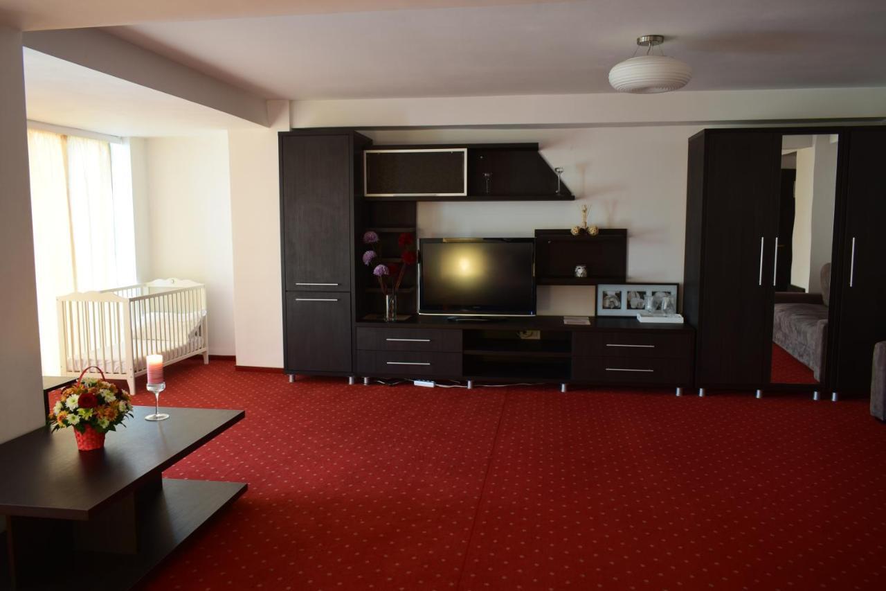 Hotel Corona Drobeta Turnu Severin Ngoại thất bức ảnh